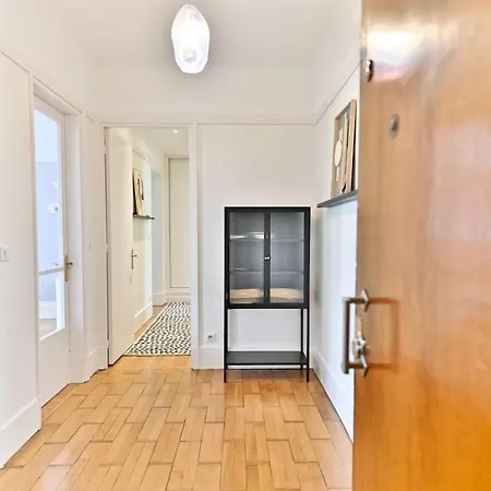 Apartment Luxueux Porte Maillot - - Iii *